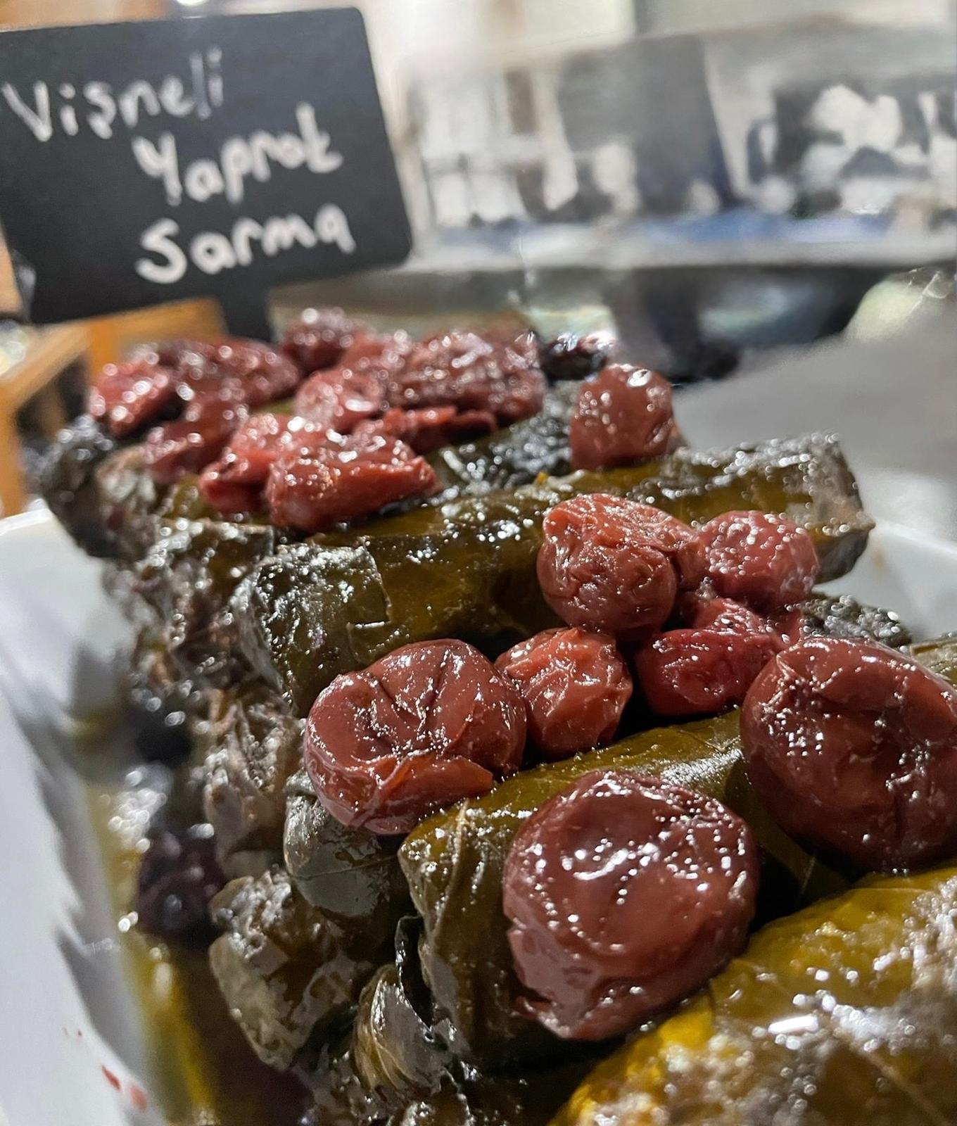 Vişneli Yaprak Sarma – 200g Mediterrane Mezze Online Bestellen